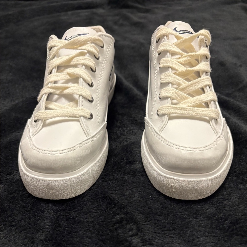 Vintage Nike Retro GTS 2003 White/Navy 143014-141 Size 7 NWOB RARE - Picture 4 of 16